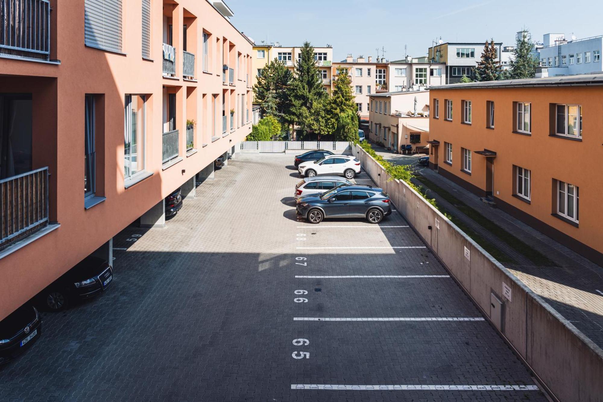 Rezidence Sadova Zlin Apartment Bagian luar foto