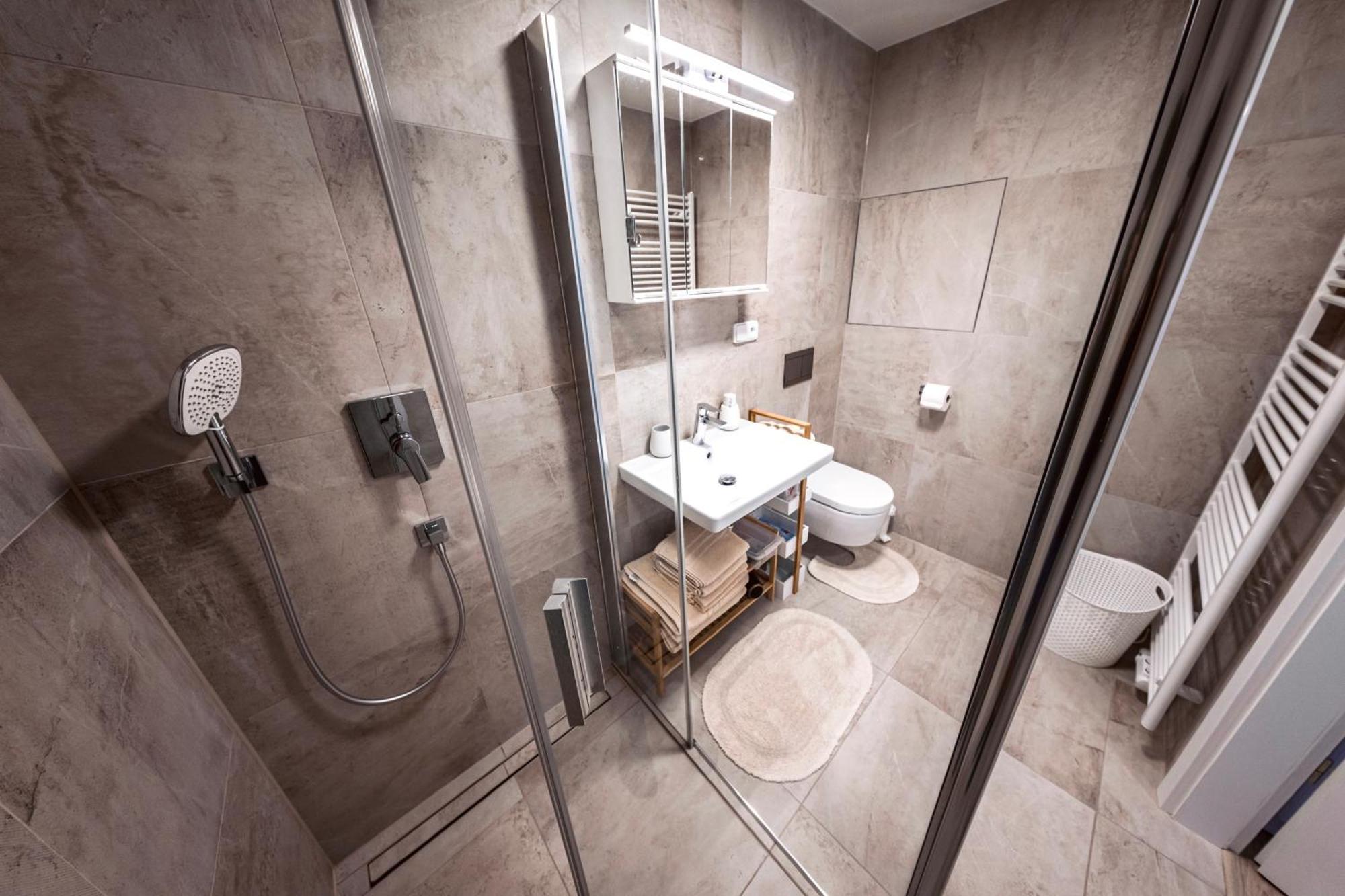Rezidence Sadova Zlin Apartment Bagian luar foto